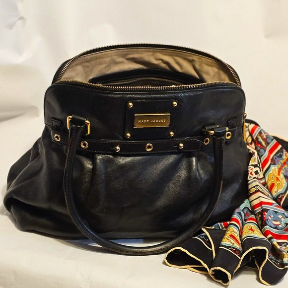 Marc Jacobs Handbags - Marc Jacobs "Palais Royal Jen" shoulder bag